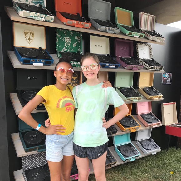 Meet your Posher, Bella - Picture 7 of 8